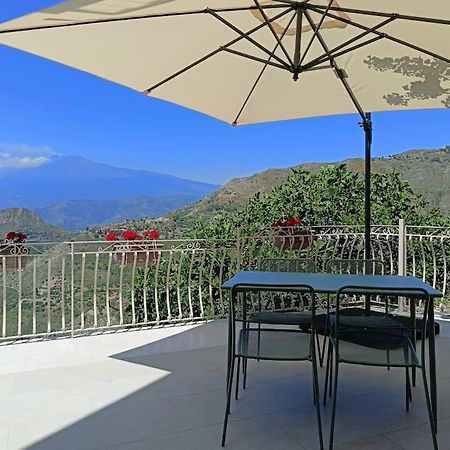 Stanza Mylai Etna View Apartment Кастелмола Екстериор снимка